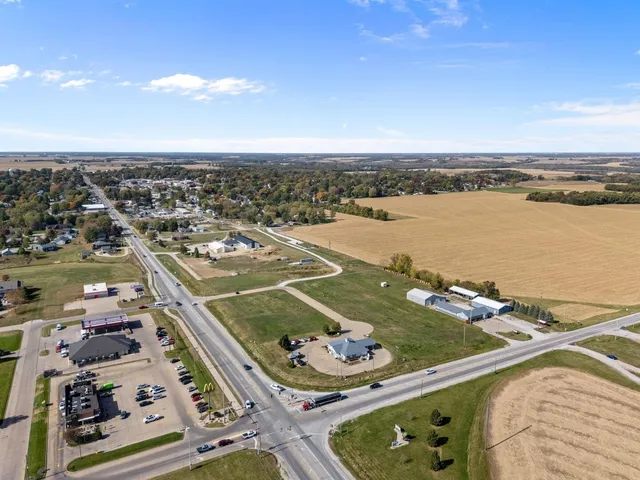 $150,000 | Lot 7 Southeast 13th Ave Court, Aledo, IL 61231