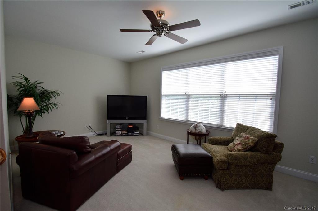 202 Fairview Lane Davidson, NC 28036 - Photo 18 of 24 Gallery Image 18