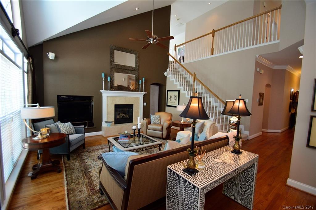 202 Fairview Lane Davidson, NC 28036 - Photo 3 of 24 Gallery Image 3