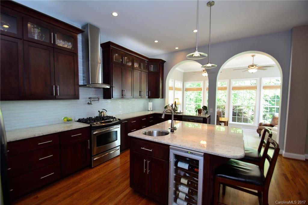 202 Fairview Lane Davidson, NC 28036 - Photo 9 of 24 Gallery Image 9