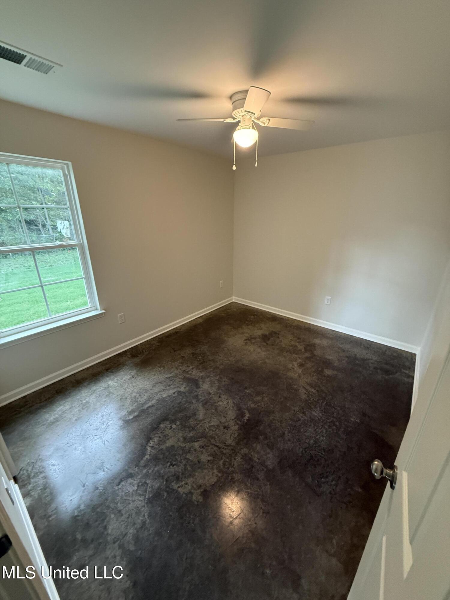 6565 Ridgewood Road Horn Lake, MS 38637 - Photo 8 of 11 bedroom 3