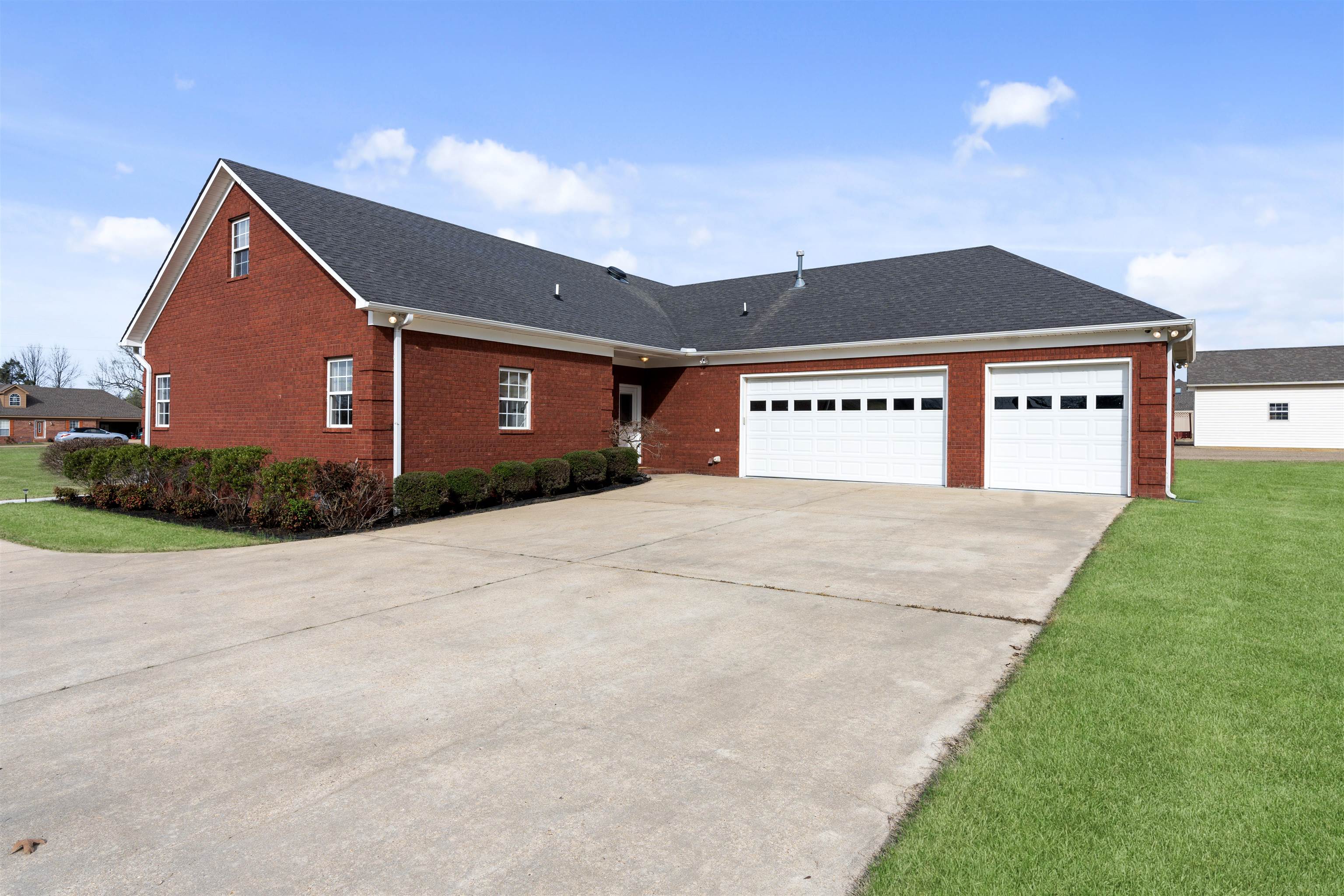419 Brierhedge Road Covington, TN 38019 - Photo 4 of 29 Gallery Image 4