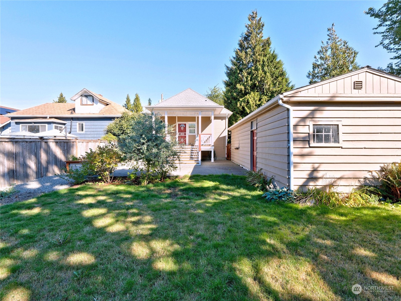 515 Wells Avenue South Renton, WA 98057 - Photo 21 of 25 a view of a house with a yard