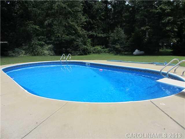 12407 Old Camden Road Midland, NC 28107 - Photo 4 of 14 Gallery Image 4