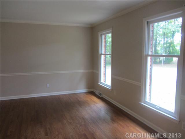 12407 Old Camden Road Midland, NC 28107 - Photo 5 of 14 Gallery Image 5