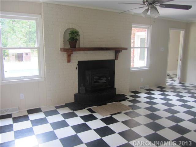 12407 Old Camden Road Midland, NC 28107 - Photo 6 of 14 Gallery Image 6