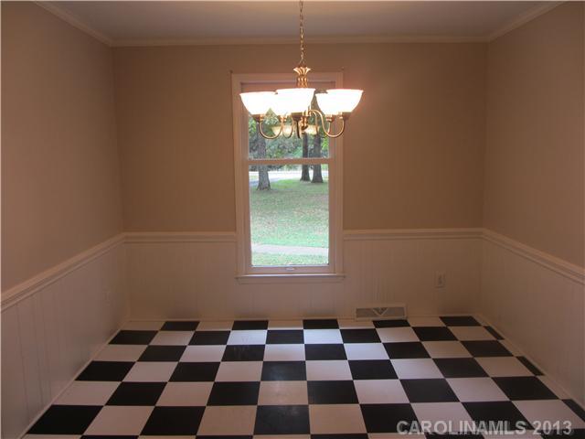 12407 Old Camden Road Midland, NC 28107 - Photo 8 of 14 Gallery Image 8