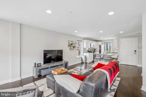 $250,000 | 1644 Francis Street, Unit 2, Philadelphia, PA 19130