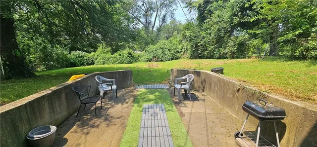 $210,000 | 6306 East 152nd Street, Grandview, MO 64030