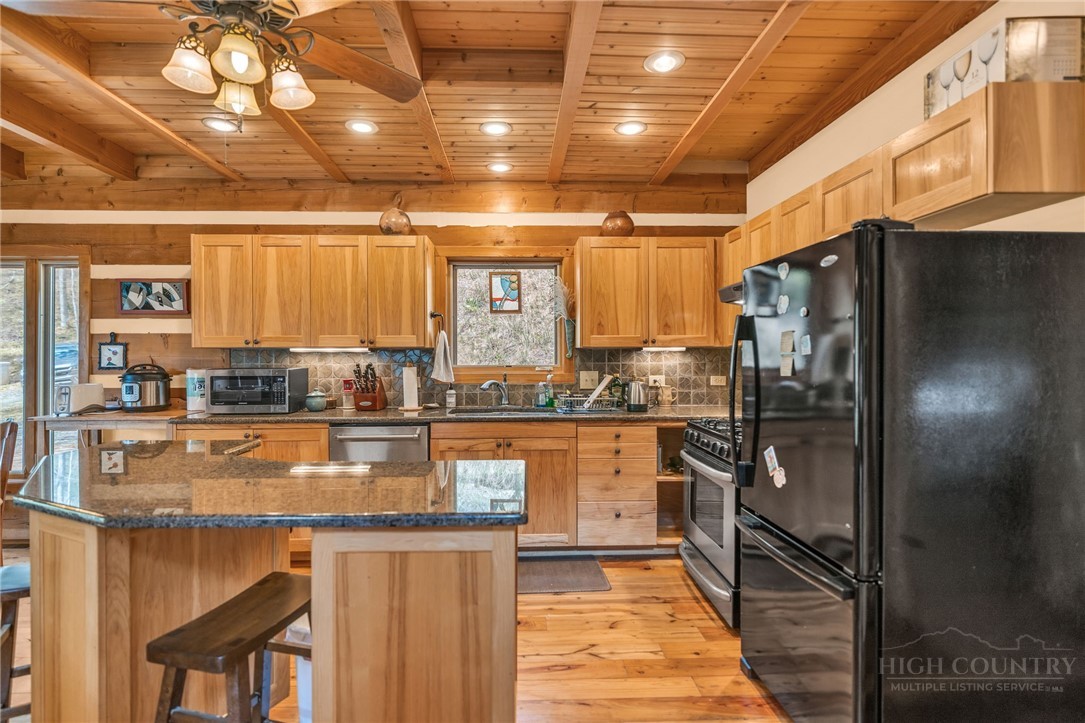 1819 Fulton Reeves Road Laurel Springs, NC 28644 - Photo 18 of 48