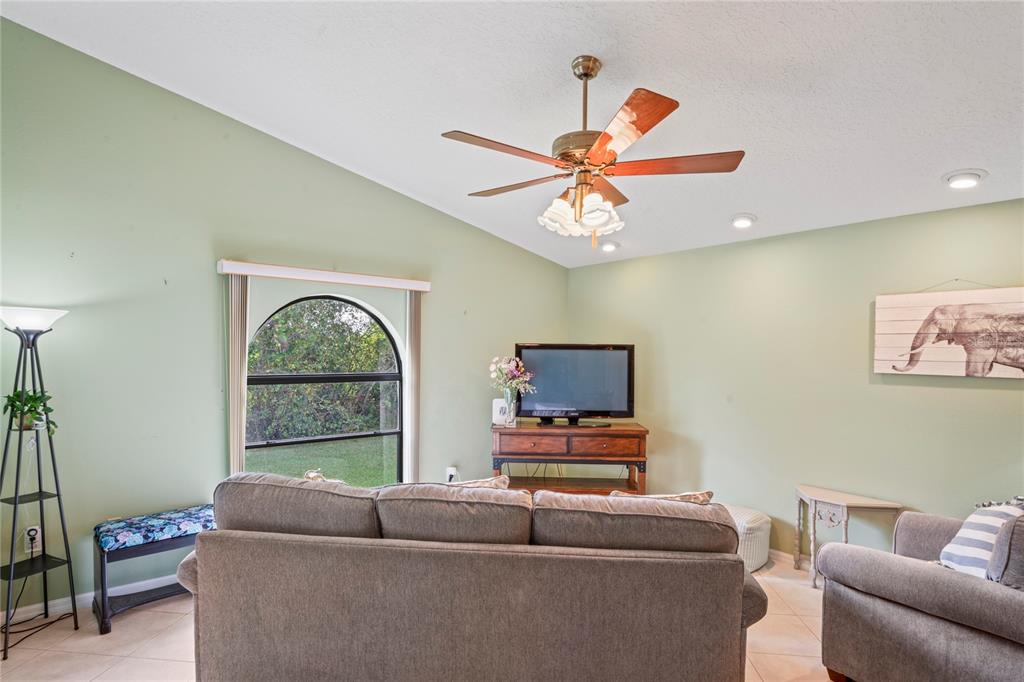 9195 Lingrove Road Weeki Wachee, FL 34613 - Photo 9 of 60