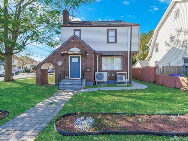$5,700 | 21 James L L Burrell Avenue, Hempstead, NY 11550