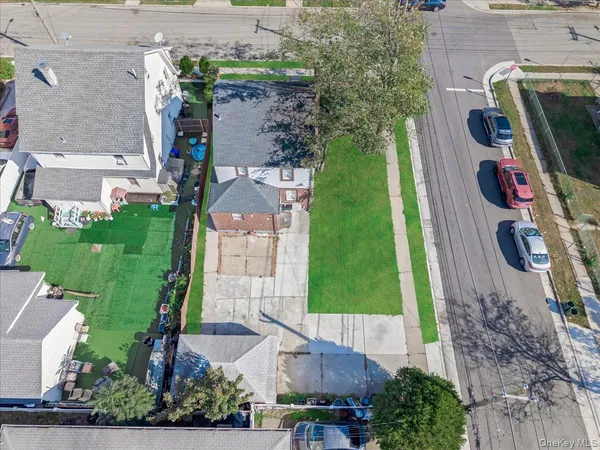 $5,700 | 21 James L L Burrell Avenue, Hempstead, NY 11550