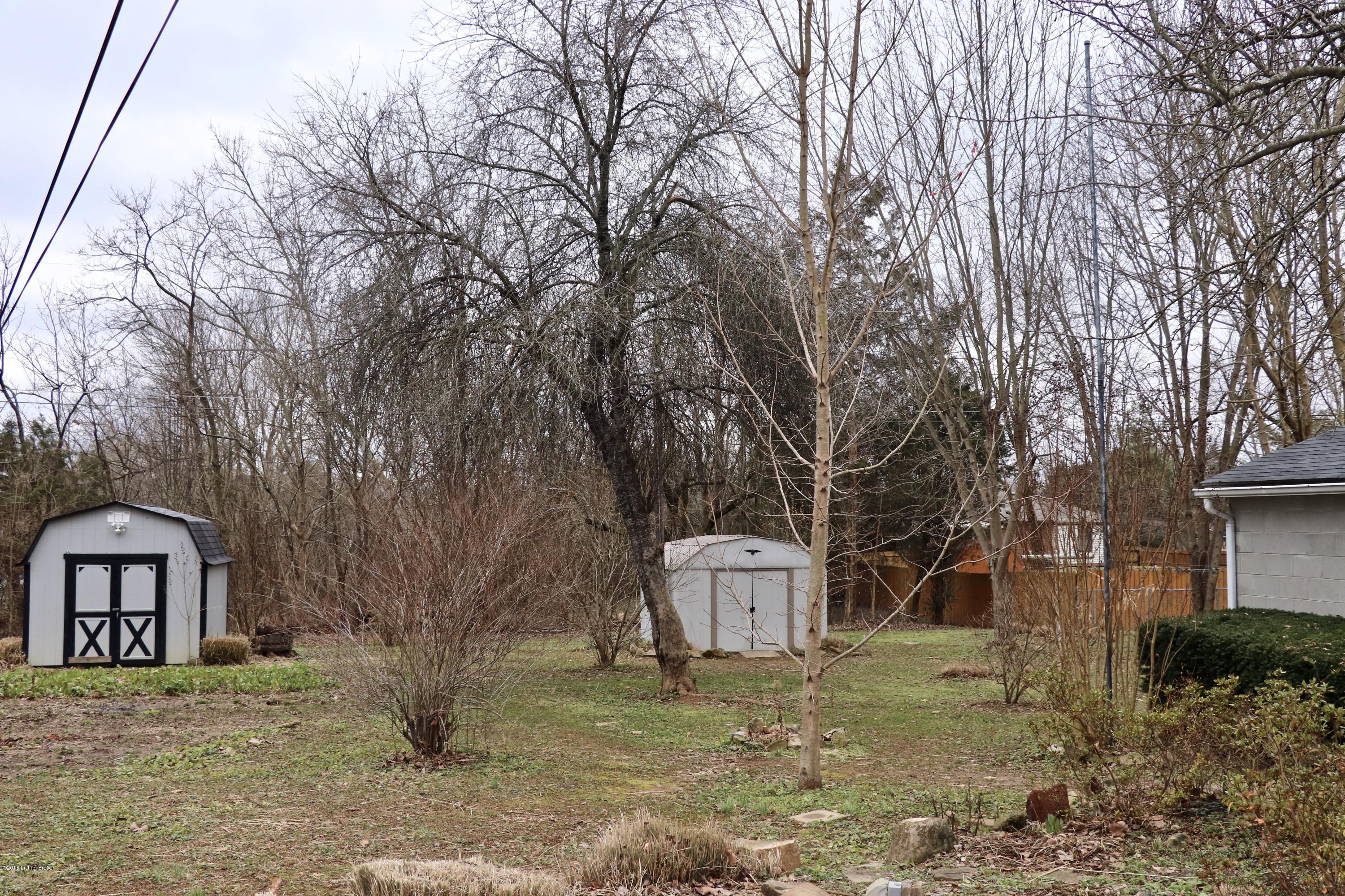 2069 Flatlick Road Mount Washington, KY 40047 - Photo 5 of 16 fullsizeoutput_9d36