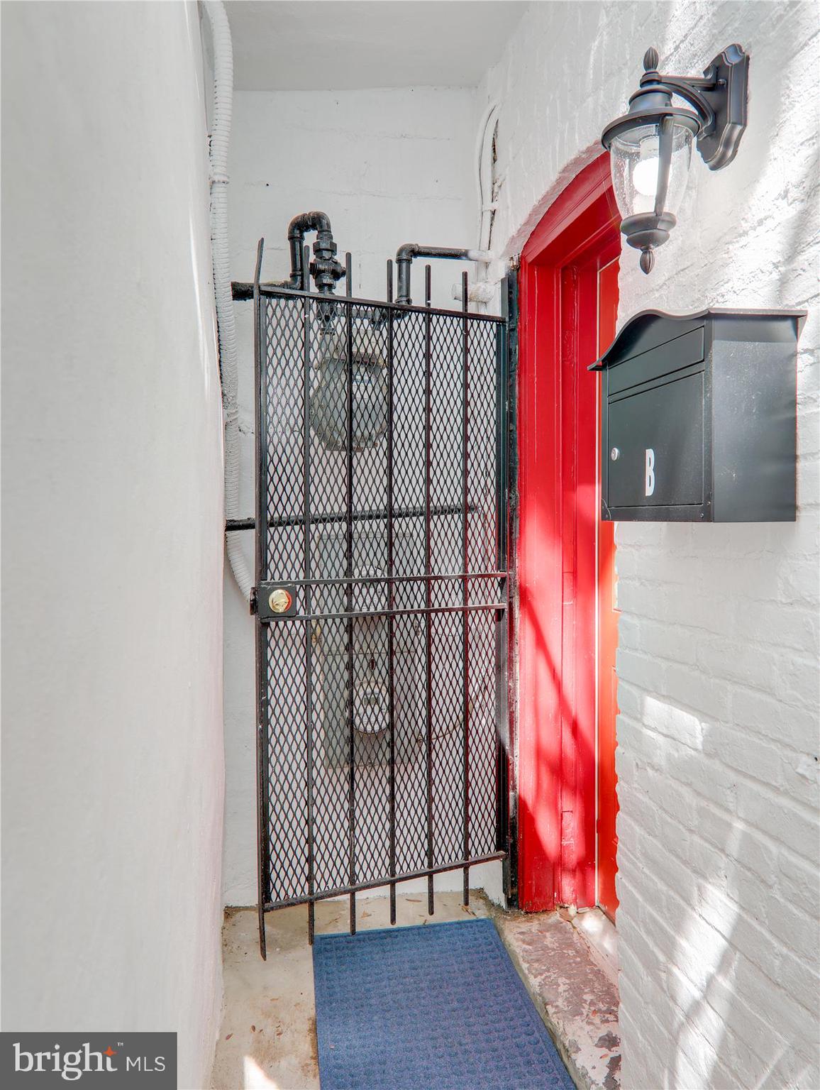 202 F Street Northeast, Unit B Washington, DC 20002 - Photo 5 of 15
