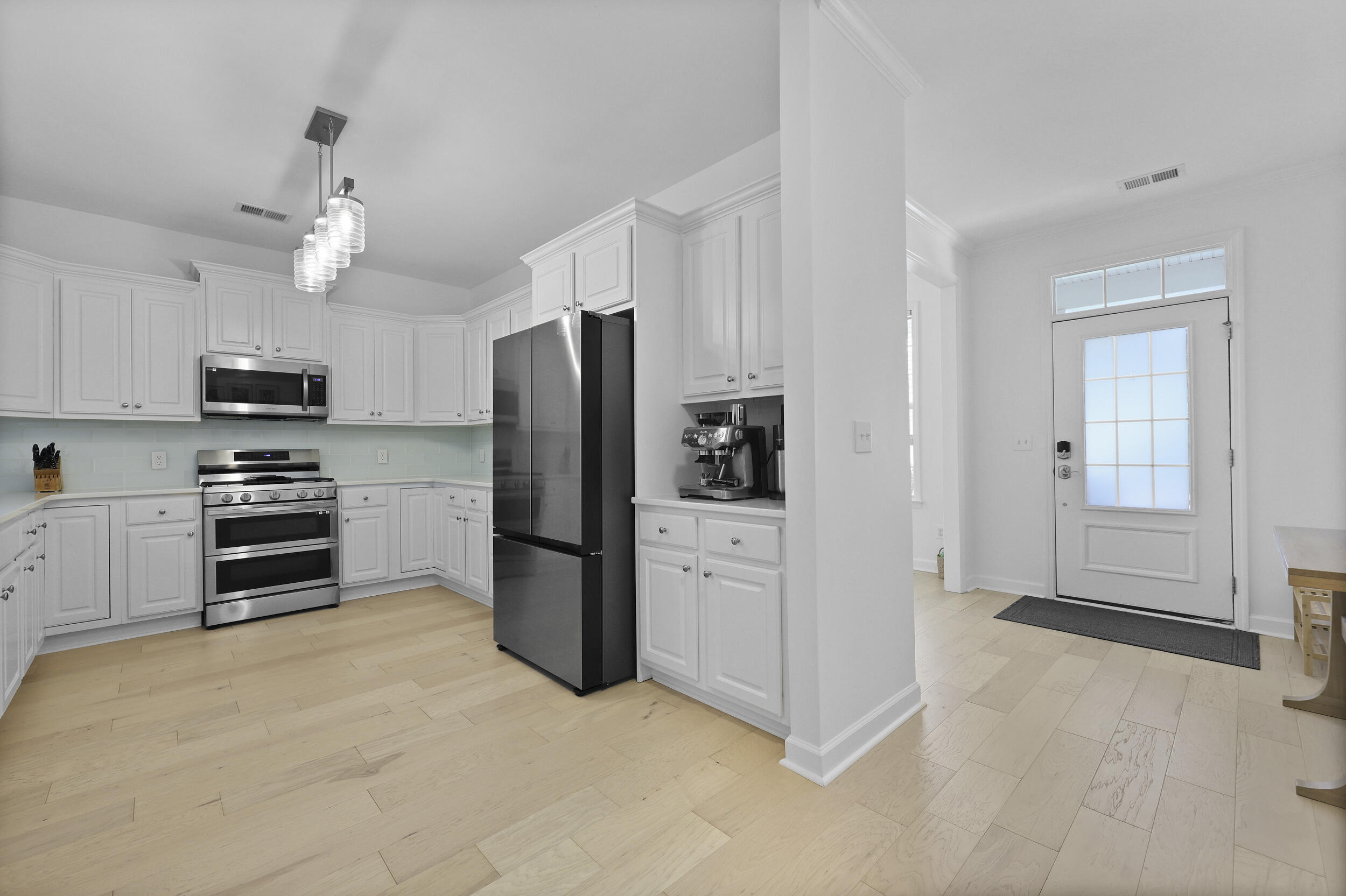 132 Fresh Meadow Lane Mount Pleasant, SC 29466 - Photo 9 of 69 14_ru4a0544