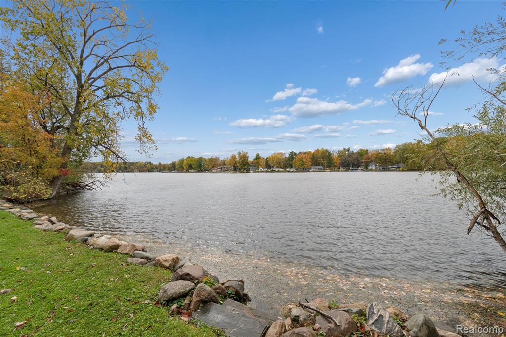 10191 Imus Road Pinckney, MI 48169 - Photo 27 of 43 Gallery Image 27