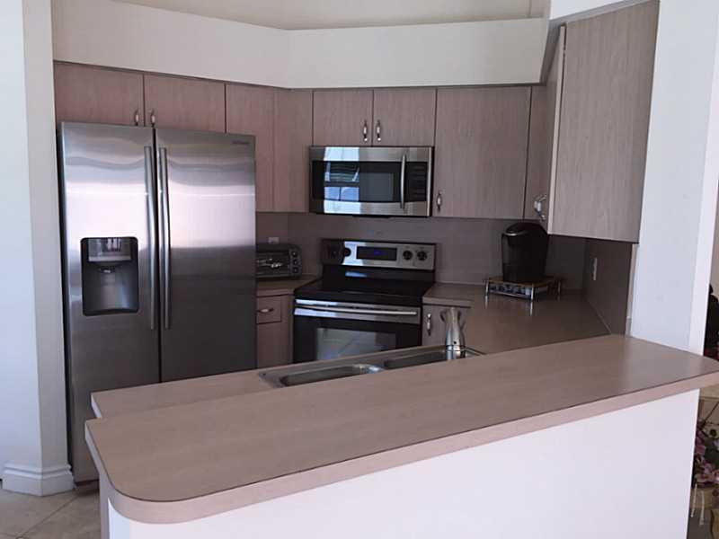556 Bridgeton Road Weston, FL 33326 - Photo 8 of 26 Kitchen