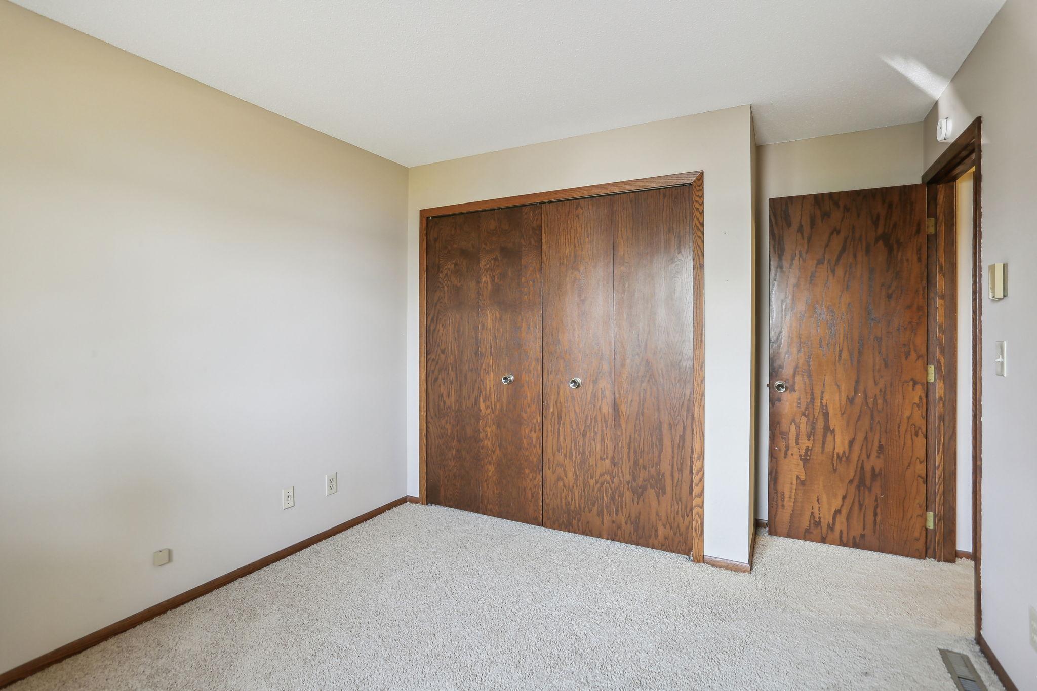 5981 Otter Lake Road St. Paul, MN 55110 - Photo 18 of 31 Gallery Image 18