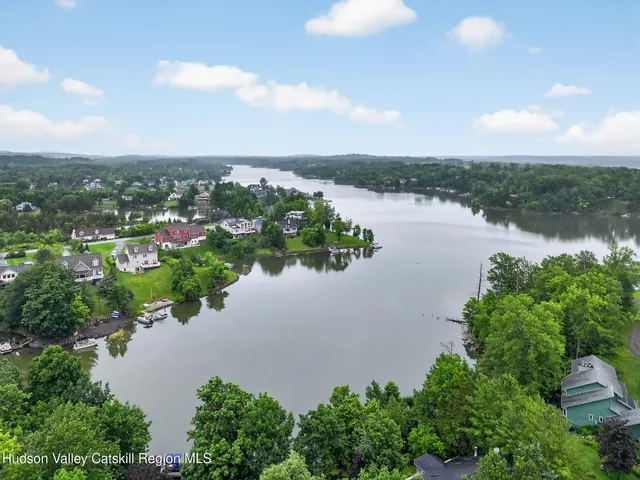 $798,000 | 3205 Sleepy Hollow Road, Athens, NY 12015