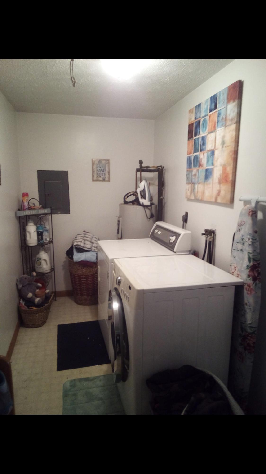 25 Springhill Drive, Unit A Springvale, ME 04083 - Photo 8 of 21 EFE22BF4-7C74-40FC-8997-357EF46B20A5