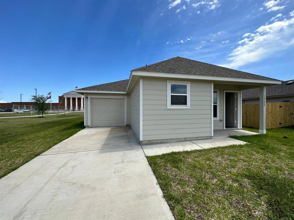 1942 Road 5714 Cleveland Tx  