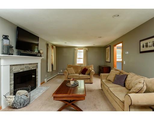 36 Valentine Road Marshfield, MA 02050 - Photo 4 of 32 Gallery Image 4