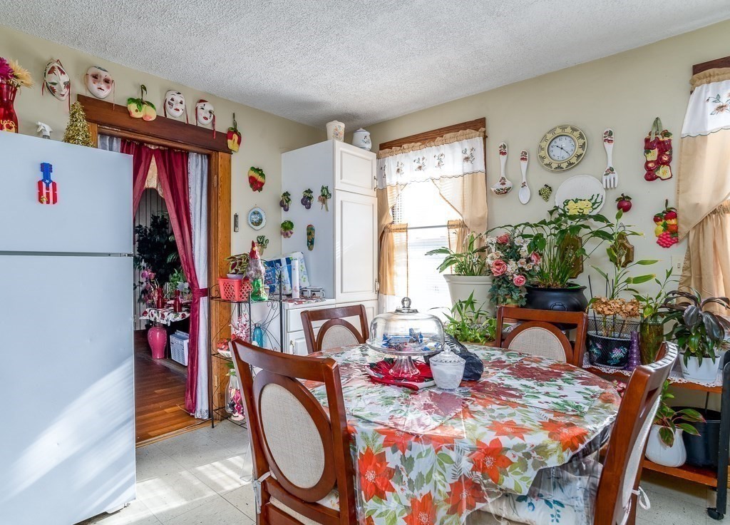 22-24 Upland Street Springfield, MA 01104 - Photo 5 of 40