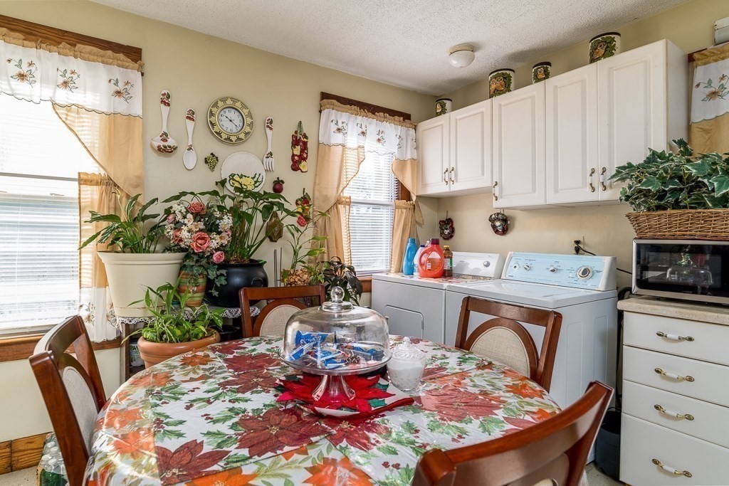 22-24 Upland Street Springfield, MA 01104 - Photo 7 of 40