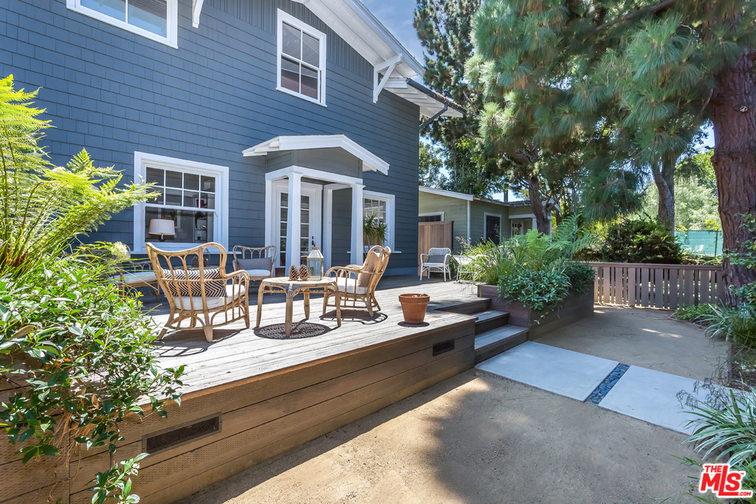754 Marco Place Venice, CA 90291 - Photo 2 of 39 a view of a house with backyard and sitting area