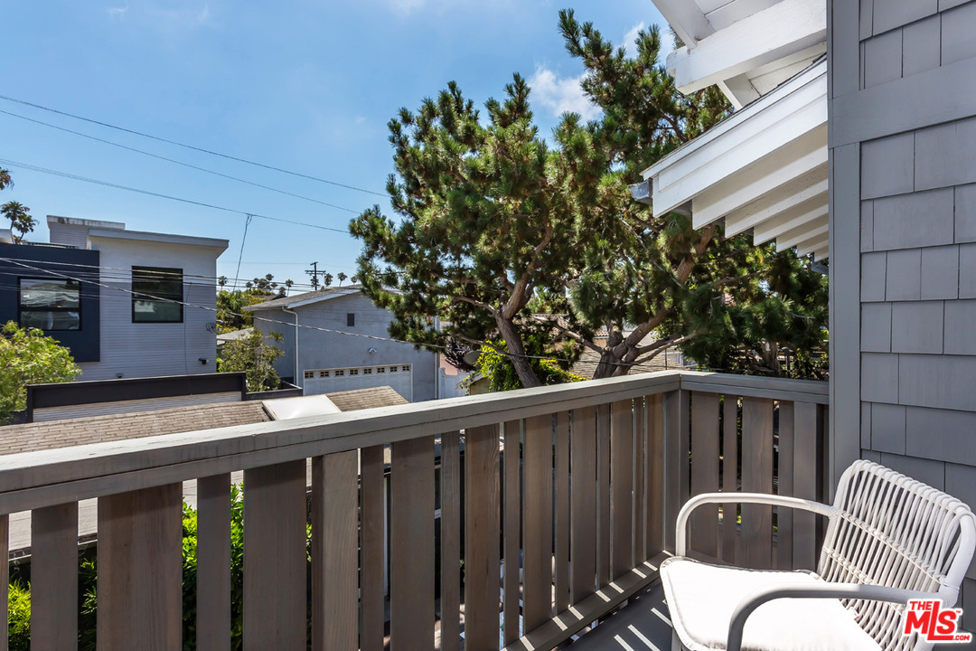 754 Marco Place Venice, CA 90291 - Photo 16 of 39 a view of a deck