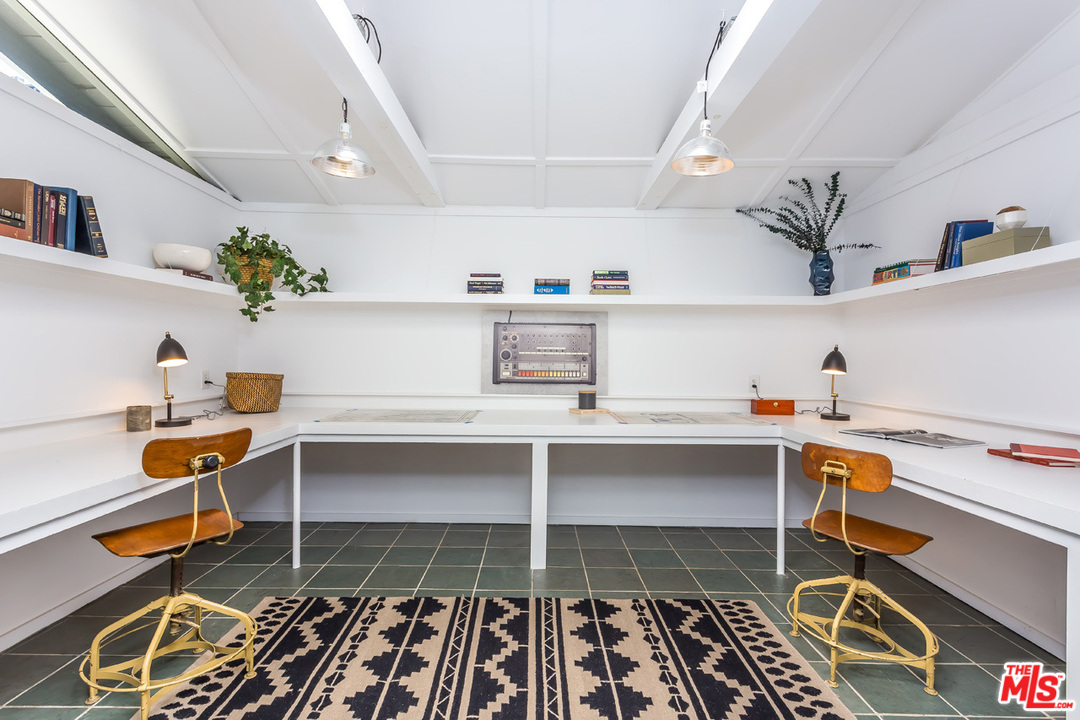 754 Marco Place Venice, CA 90291 - Photo 30 of 39