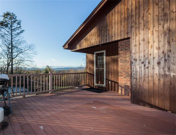 214 Southampton Road Holyoke, MA 01040 - Photo 13 of 30