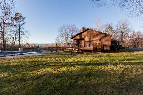 214 Southampton Road Holyoke, MA 01040 - Photo 14 of 30