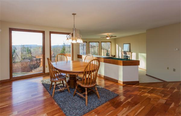 214 Southampton Road Holyoke, MA 01040 - Photo 4 of 30