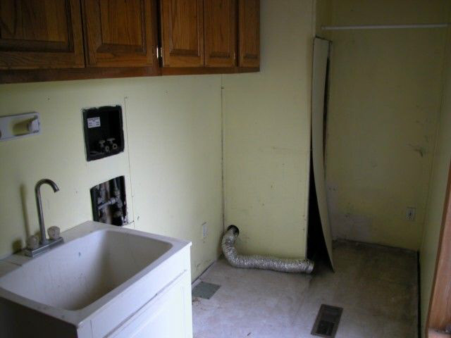 5241 East Washington Road Pierceton, IN 46562 - Photo 3 of 24 Gallery Image 3