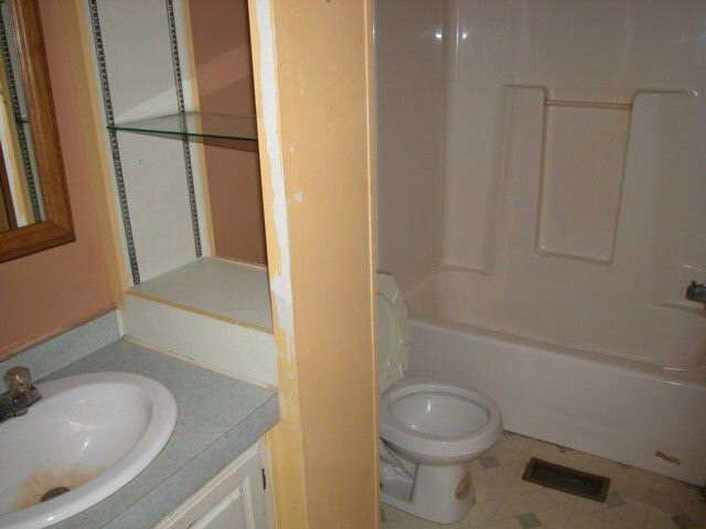 5241 East Washington Road Pierceton, IN 46562 - Photo 5 of 24 Gallery Image 5
