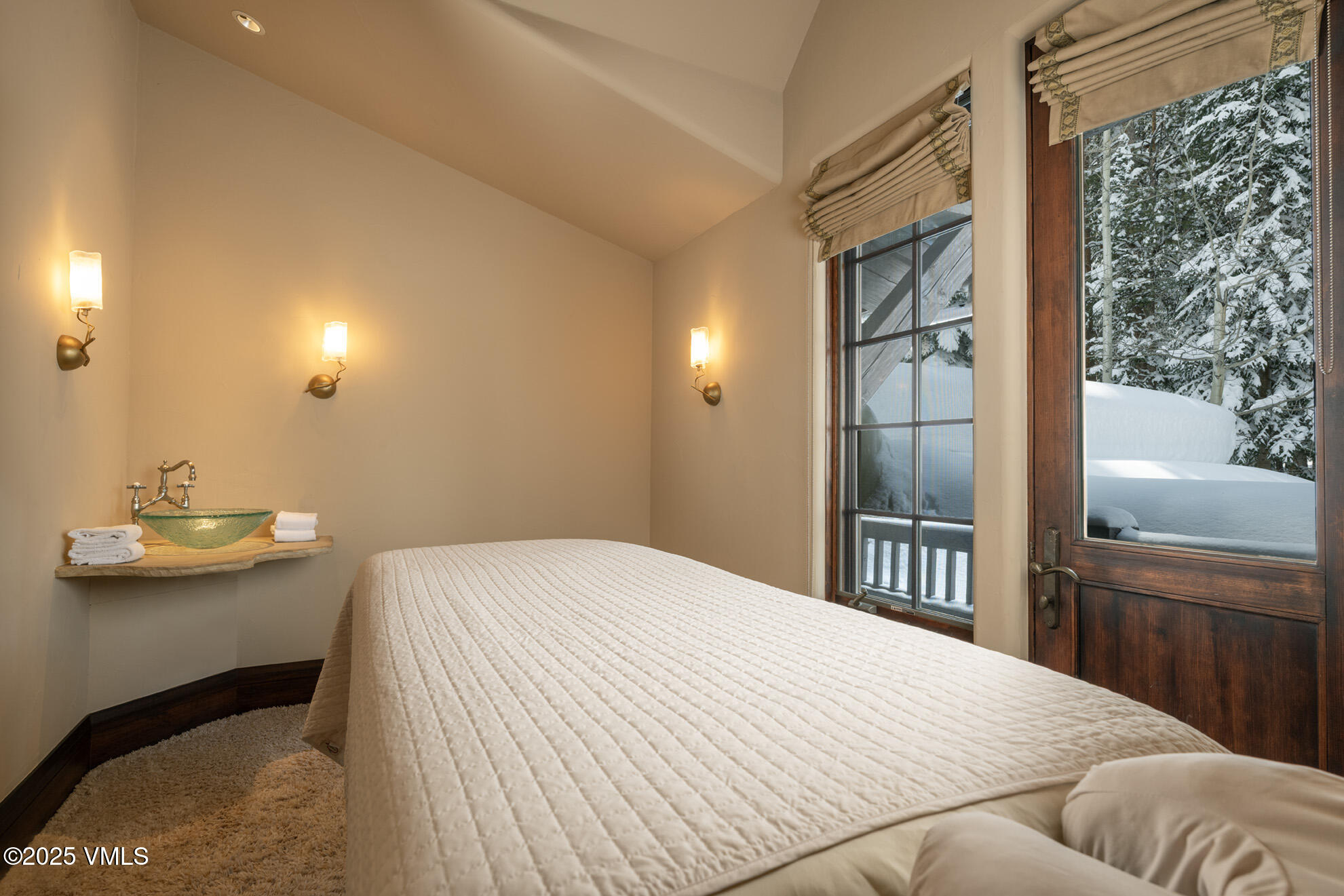 3712 Daybreak Ridge Road Avon, CO 81620 - Photo 22 of 43 SFB_9100