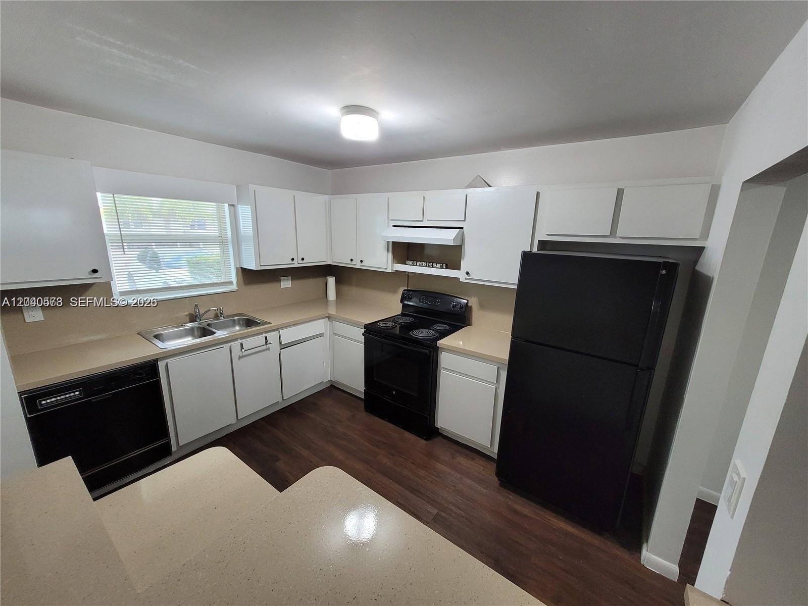 2832 Fillmore Street, Unit 18 Hollywood, FL 33020 - Photo 4 of 21