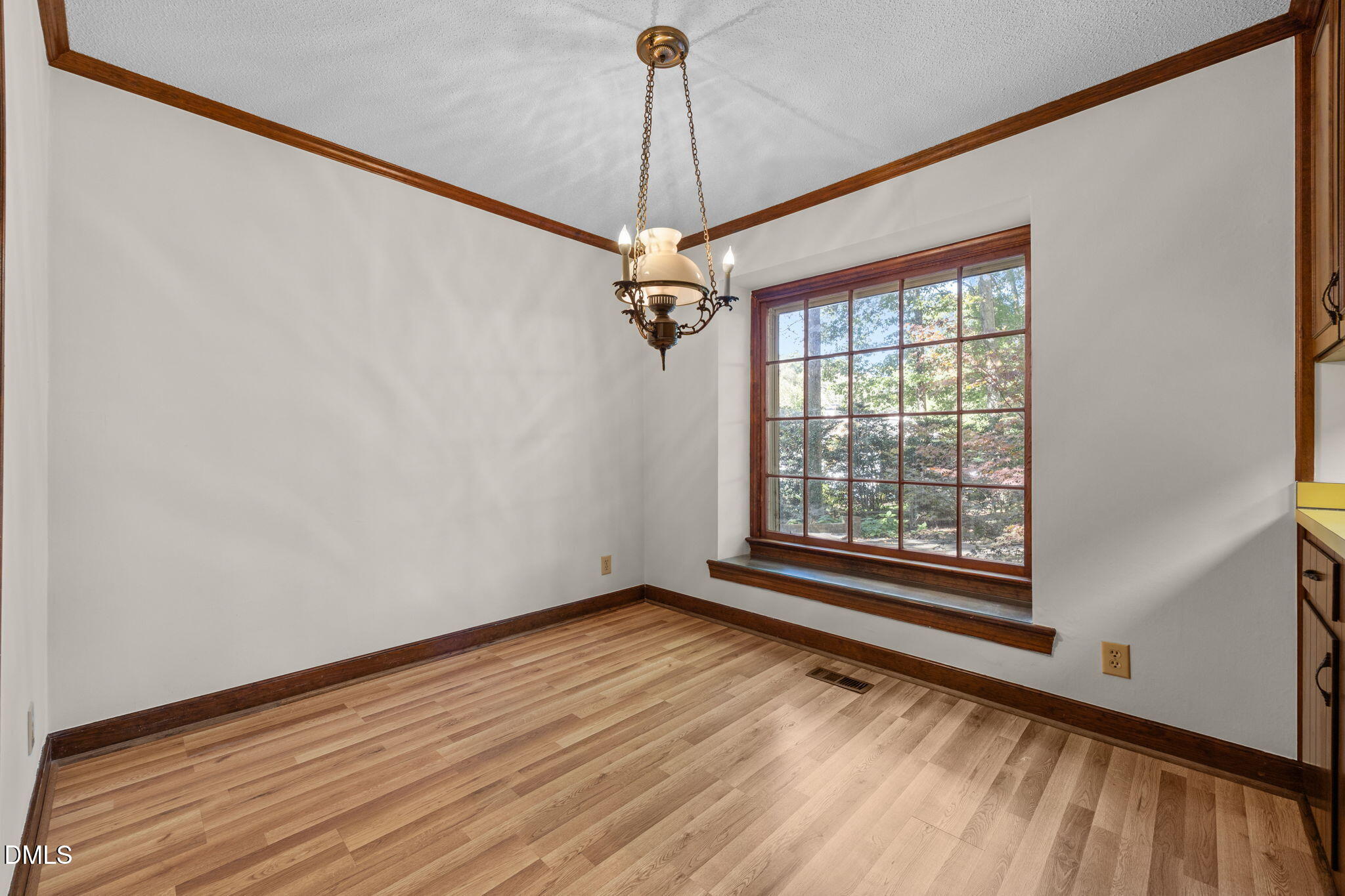 8701 Oneal Road Raleigh, NC 27613 - Photo 9 of 33 29-web-or-mls-IMG_7459