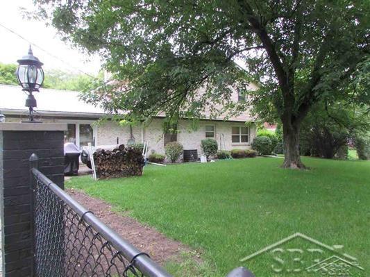 590 Stoneham Road Saginaw, MI 48638 - Photo 13 of 14 31248592-12.JPG