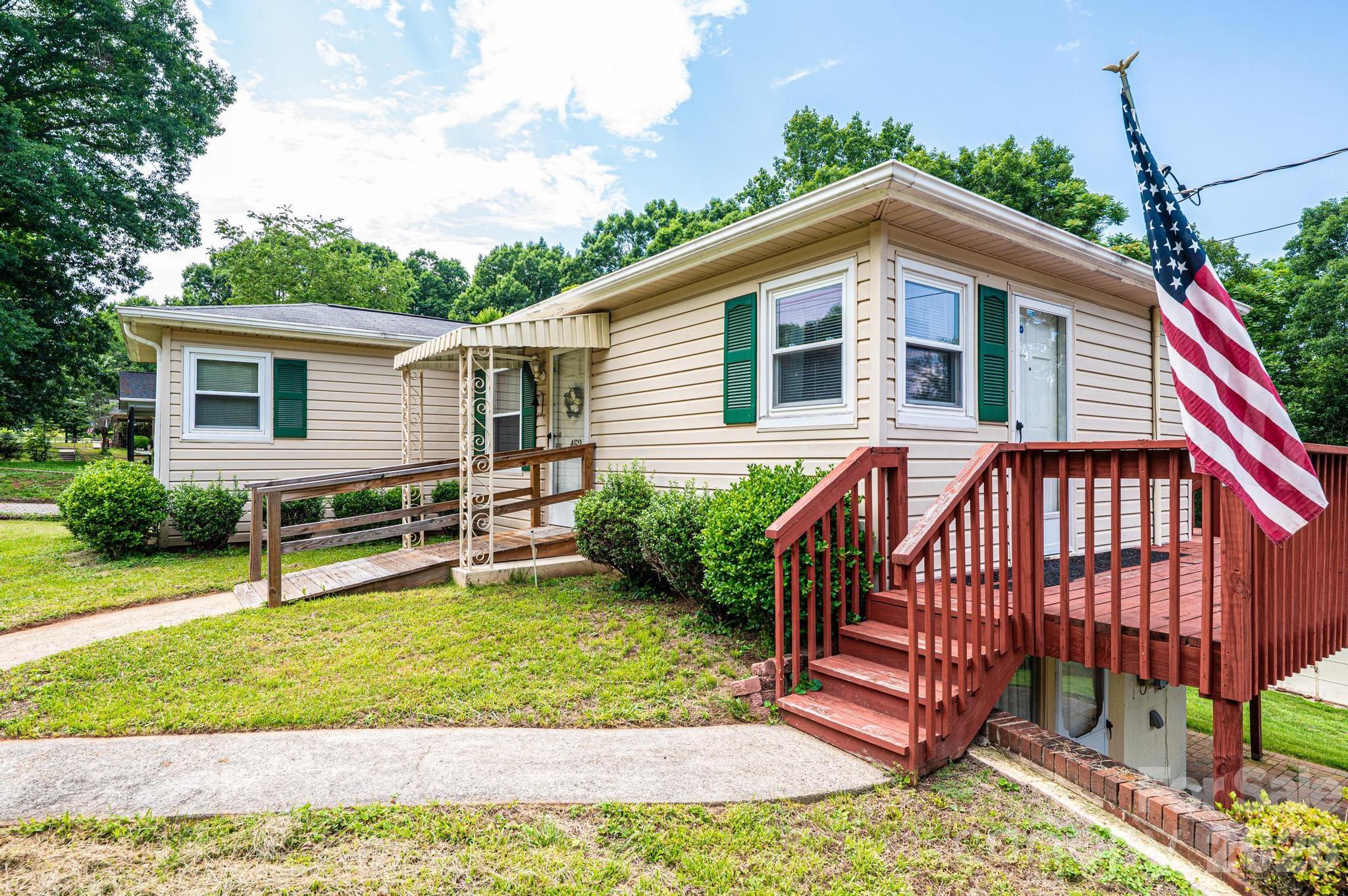 452 Swanson Road Lenoir, NC 28645 - Photo 5 of 48