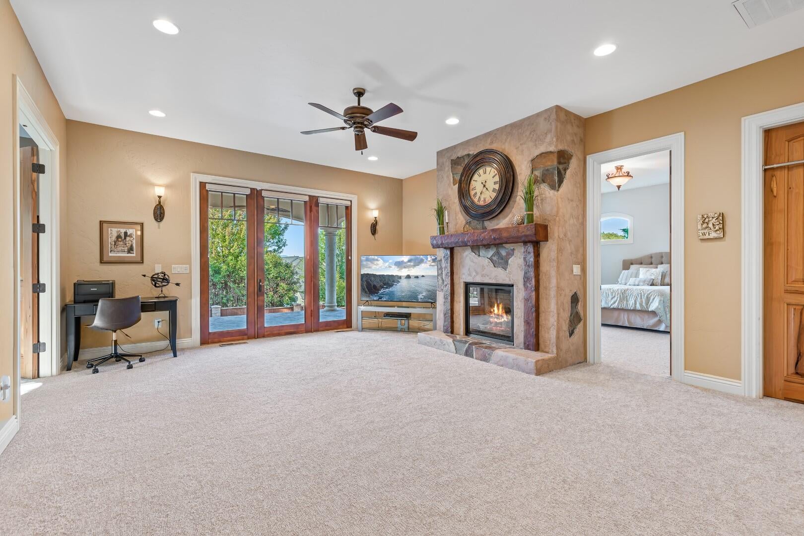 4270 Evening Ridge Terrace Medford, OR 97504 - Photo 45 of 89 9R9A9225