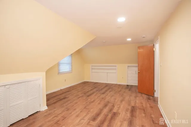 $750,000 | 22 Mayfield Place, Metuchen, NJ 08840