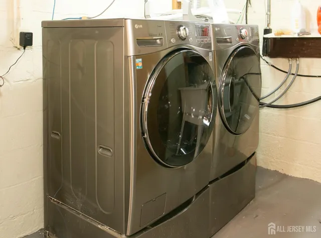 $750,000 | 22 Mayfield Place, Metuchen, NJ 08840