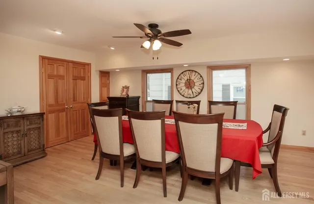 $750,000 | 22 Mayfield Place, Metuchen, NJ 08840