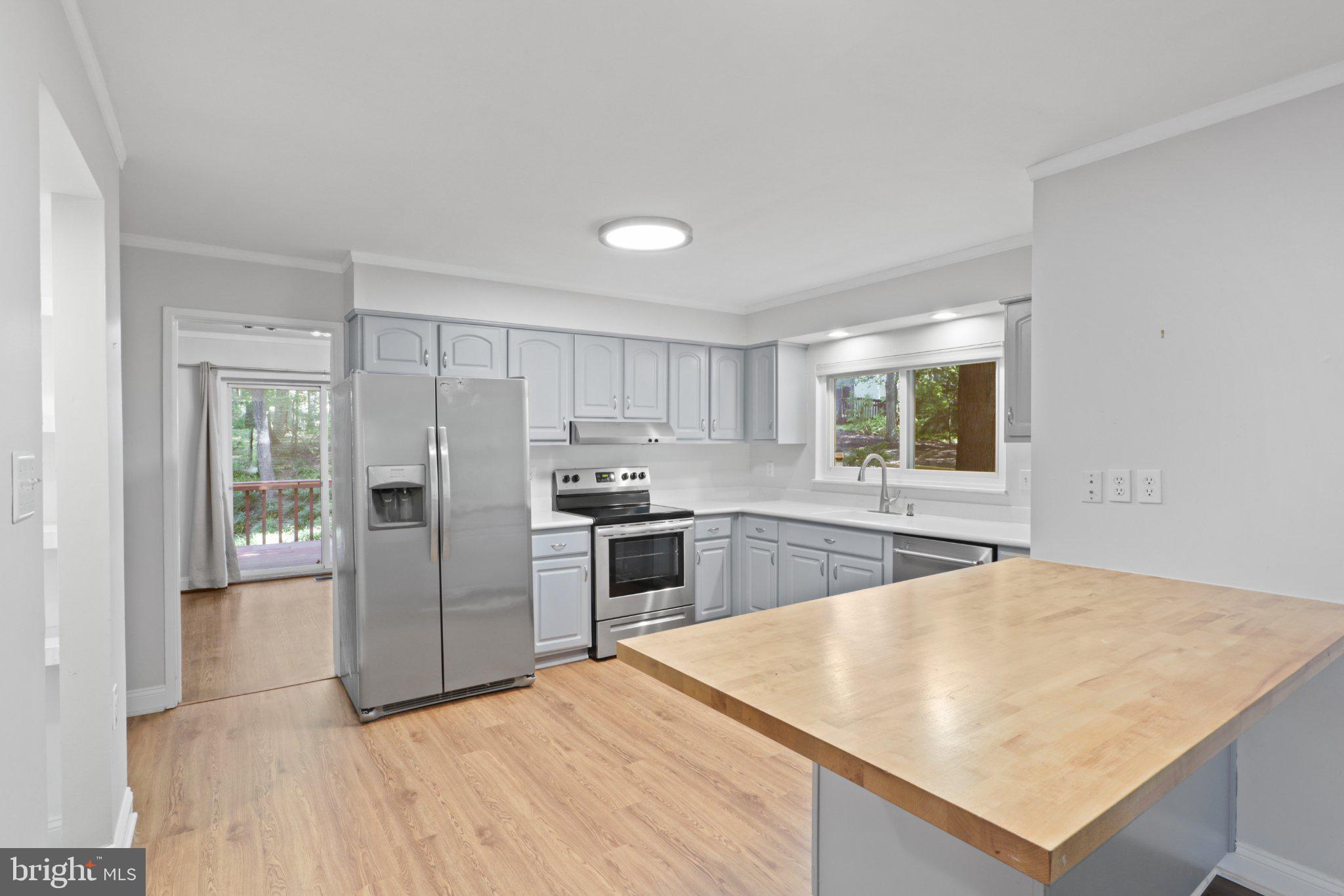 1595 Inlet Court Reston, VA 20190 - Photo 12 of 44 Gallery Image 12