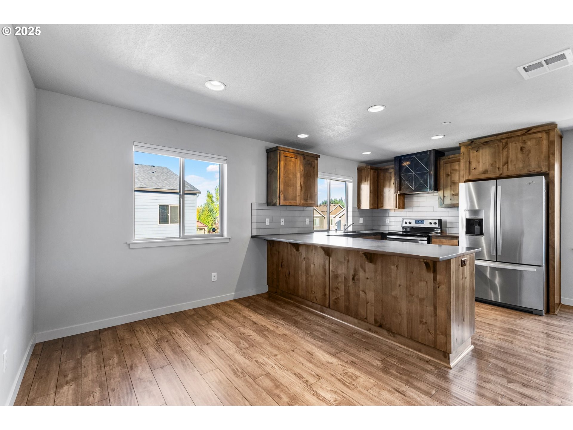 193 North 44th Place Ridgefield, WA 98642 - Photo 17 of 28 Gallery Image 17