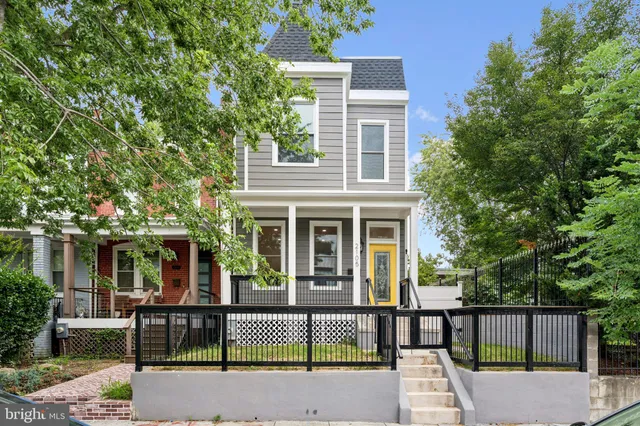 $1,139,000 | 2105 4th Street Northeast, Washington, DC 20002