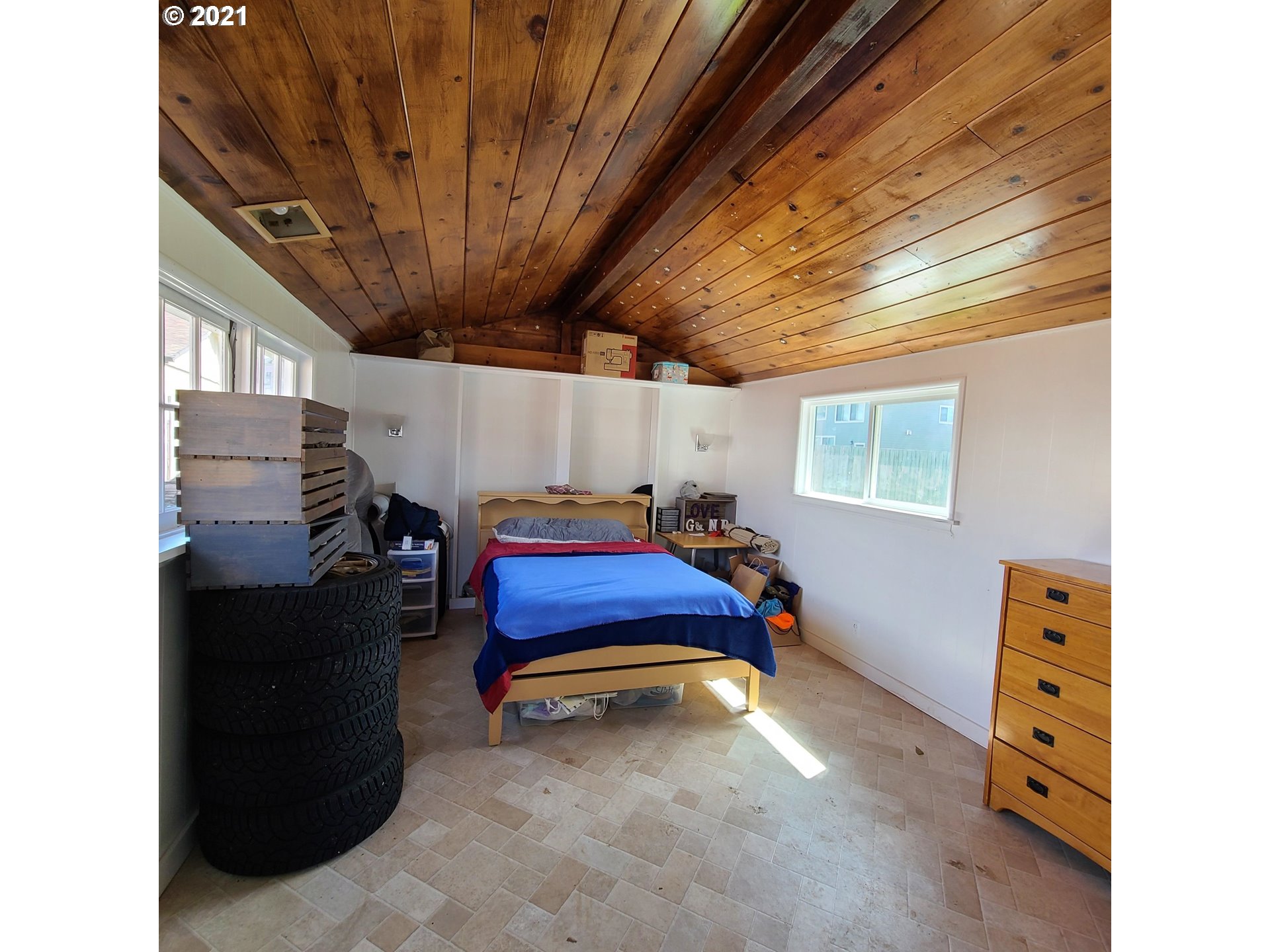 1980 Chemawa Road Northeast Keizer, OR 97303 - Photo 21 of 29 Gallery Image 21